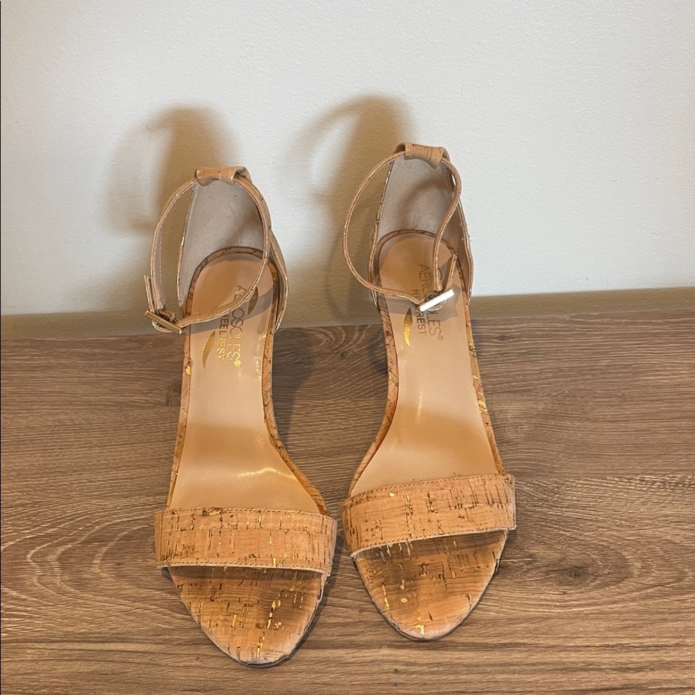 Aerosole Cork Tan Ankle Strap Heels Size 7.5